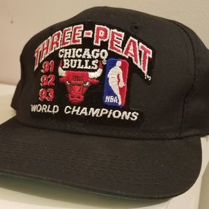 Chicago Bulls Three-Peat vintage snapback hat